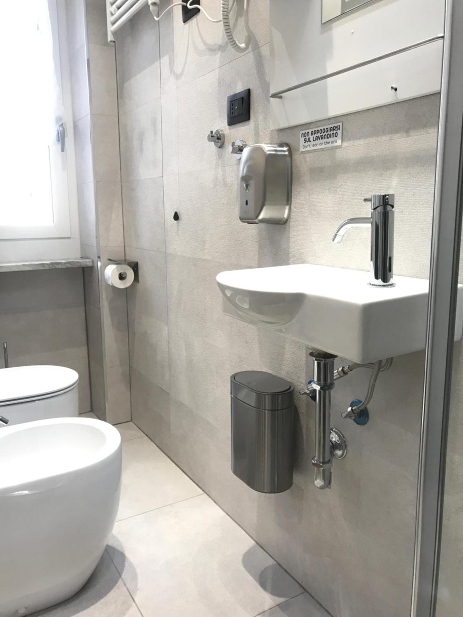 Drooms 4,0 Domotic Smart Self 24H,7 Vicino Treni Porta Susa E Centro Storico Turim Exterior foto