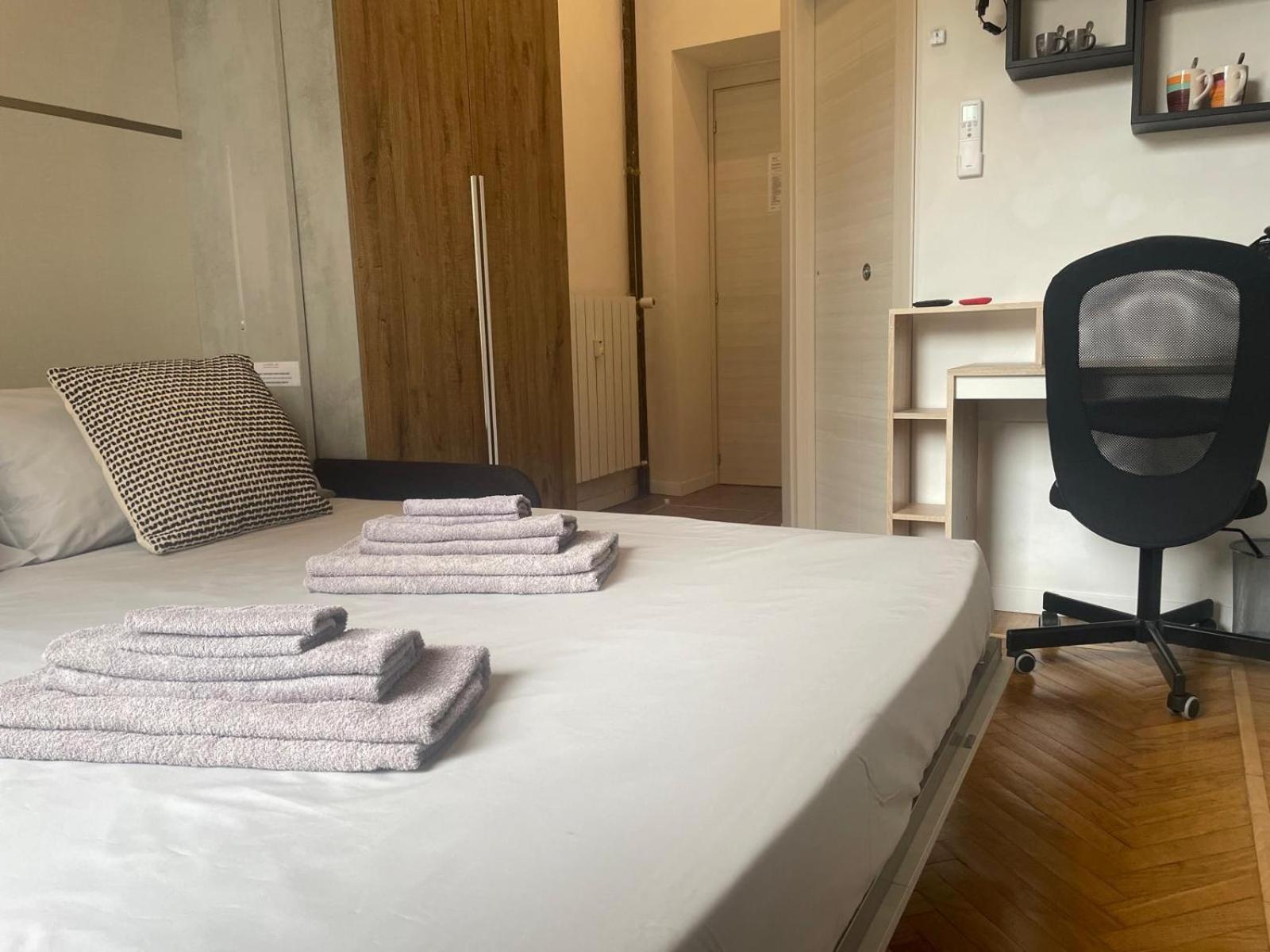 Drooms 4,0 Domotic Smart Self 24H,7 Vicino Treni Porta Susa E Centro Storico Turim Exterior foto