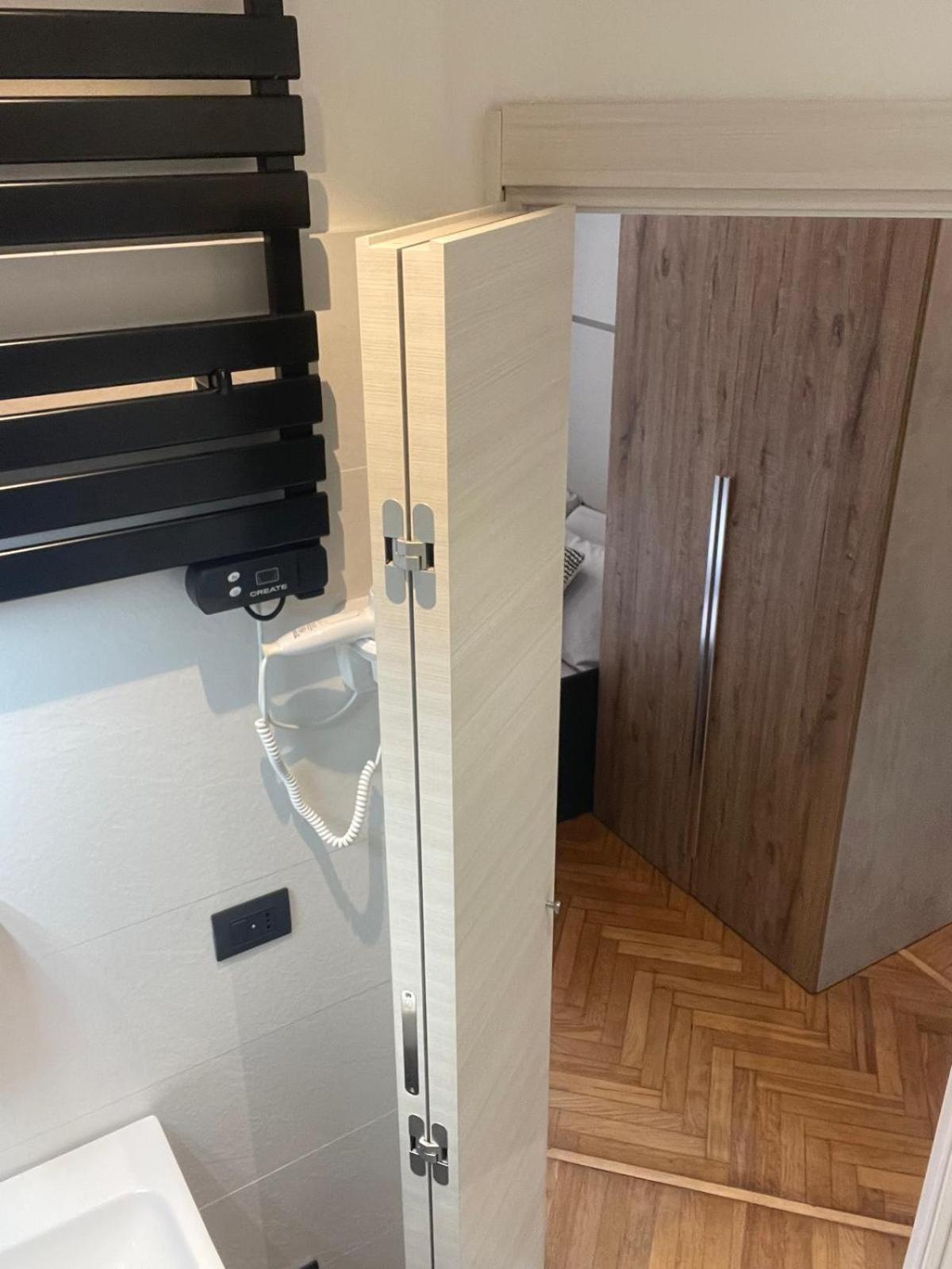 Drooms 4,0 Domotic Smart Self 24H,7 Vicino Treni Porta Susa E Centro Storico Turim Exterior foto