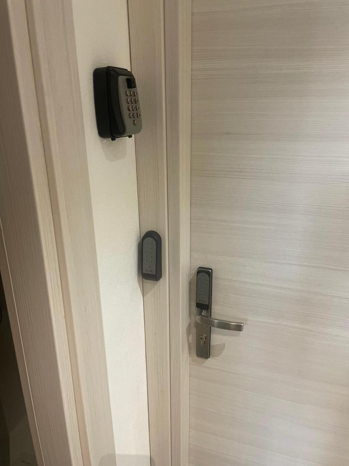 Drooms 4,0 Domotic Smart Self 24H,7 Vicino Treni Porta Susa E Centro Storico Turim Exterior foto