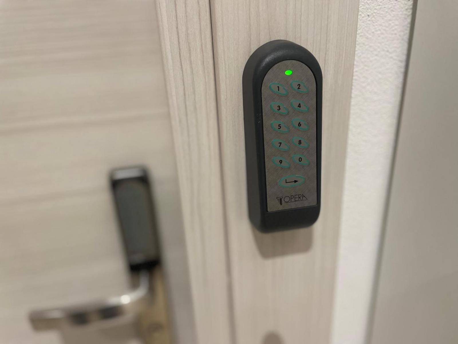 Drooms 4,0 Domotic Smart Self 24H,7 Vicino Treni Porta Susa E Centro Storico Turim Exterior foto