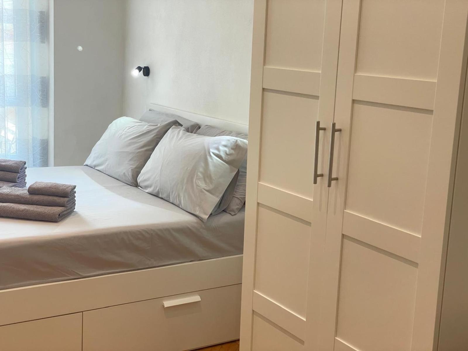 Drooms 4,0 Domotic Smart Self 24H,7 Vicino Treni Porta Susa E Centro Storico Turim Exterior foto