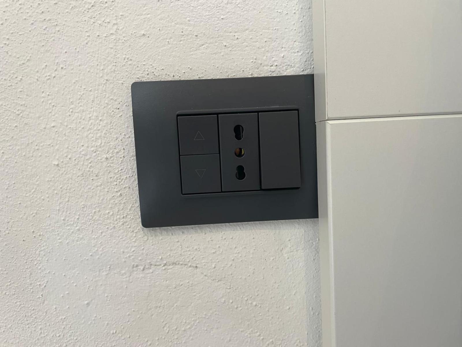 Drooms 4,0 Domotic Smart Self 24H,7 Vicino Treni Porta Susa E Centro Storico Turim Exterior foto